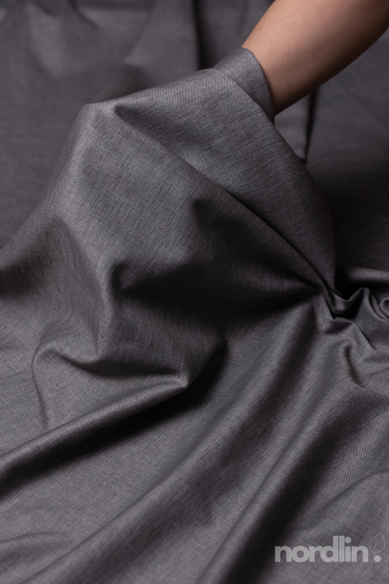 Tailwind gray