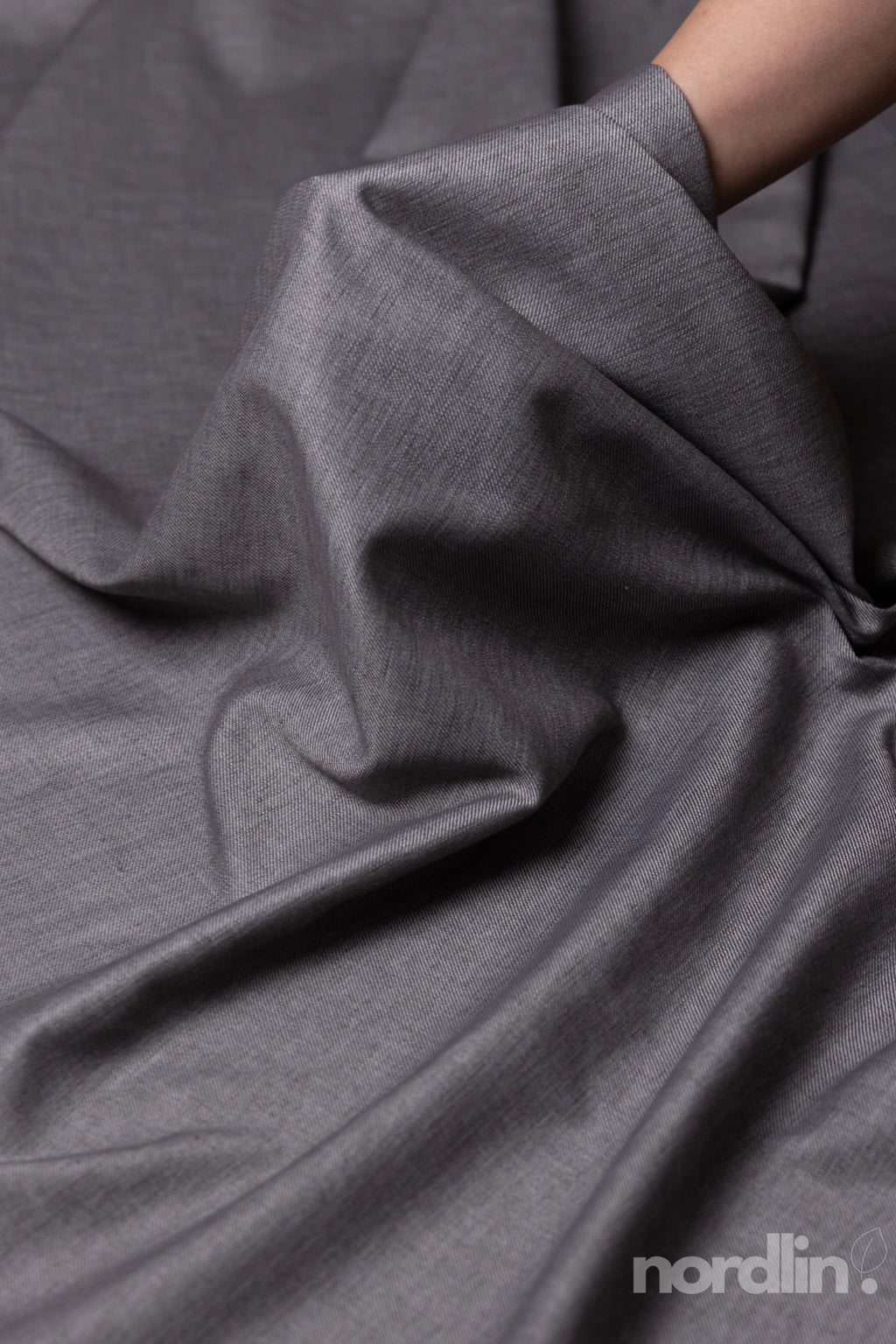 Tailwind gray
